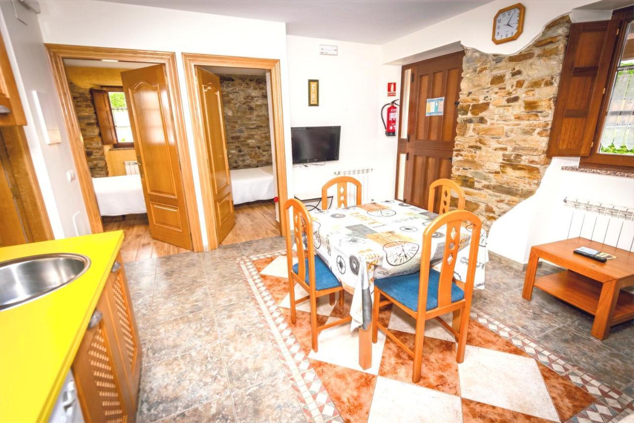 Apartamentos Navalin Tapia De Casariego Extérieur photo