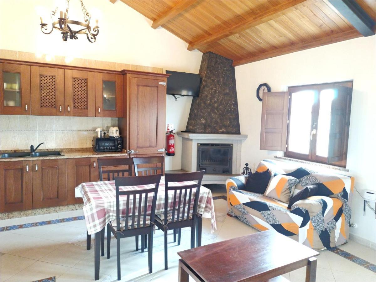 Apartamentos Navalin Tapia De Casariego Extérieur photo