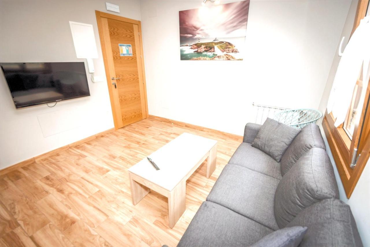 Apartamentos Navalin Tapia De Casariego Extérieur photo