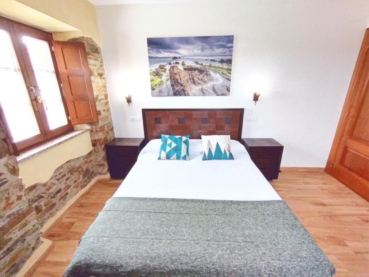 Apartamentos Navalin Tapia De Casariego Extérieur photo