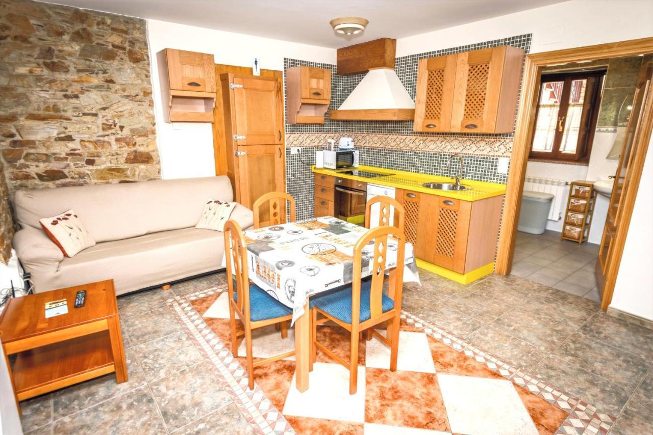 Apartamentos Navalin Tapia De Casariego Extérieur photo